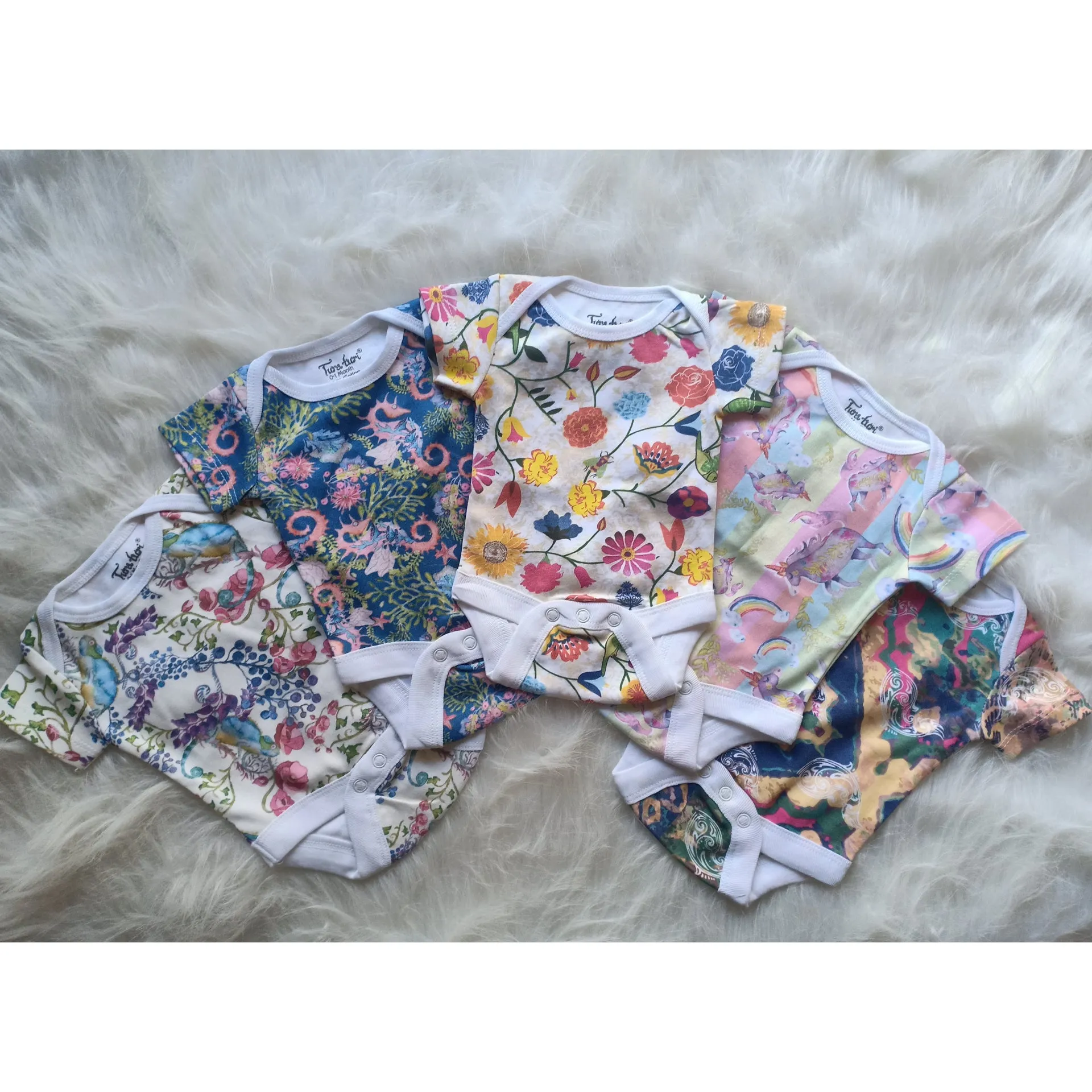 Baby Onesie | Half Sleeve Bodysuit | Rainbow Unicorn
